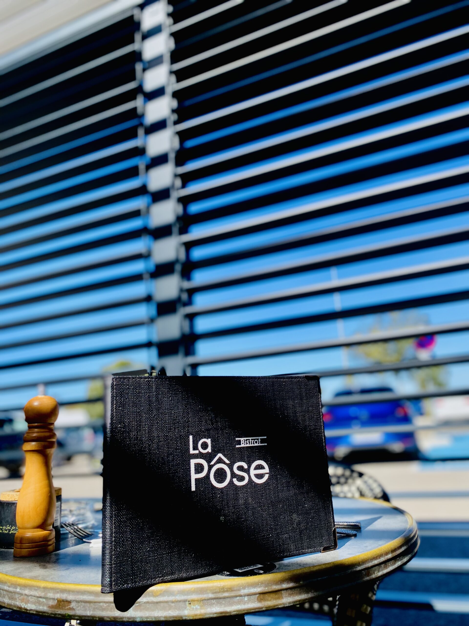 menu-carte-bistrot-lapose-aigues-mortes-terrasse